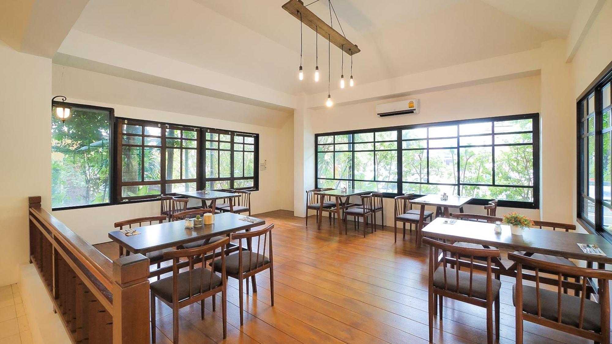 Siam Avari Hotel, Chiang Rai Exterior photo